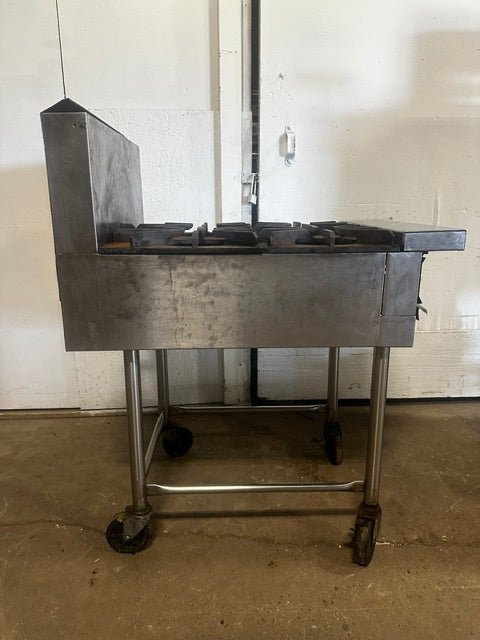 "JADE JMRH-41A" H.D COMMERCIAL N GAS 4 BURNER STOVE ON CASTER, 3,5000 BTU/HR - Second Life-Equipment-collection_name