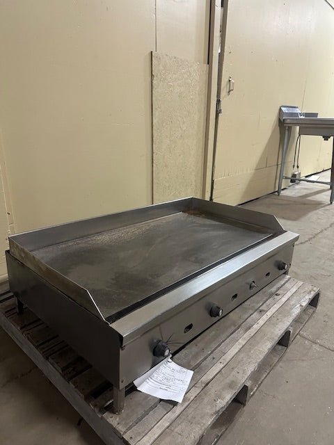 JADE RANGE GAS GRILL 4 BURNER 2 INCH GREASE TRAP 14"H X 49"W X 33"D - Bargains R Ours - #collection_name#