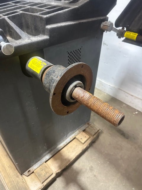 "JOHN BEAN"H.D MODEL 8.6 LR 45083 TIRE BALANCER/ WHEEL BALANCER, 230V 1PH - Second Life - Equipment - collection_name