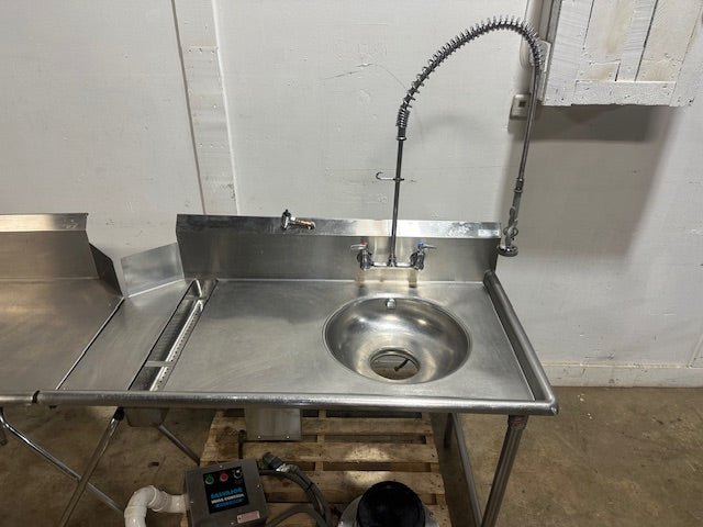 JOHN BOSS LEFT SIDE CLEAN & RIGHT SIDE DISPOSAL TABLE W/DISPOSER FOR DISHWASHER - Second Life - Equipment - collection_name