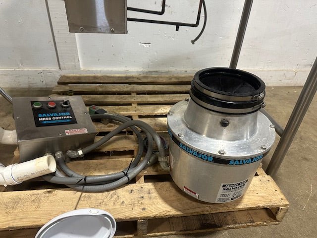 JOHN BOSS LEFT SIDE CLEAN & RIGHT SIDE DISPOSAL TABLE W/DISPOSER FOR DISHWASHER - Second Life - Equipment - collection_name