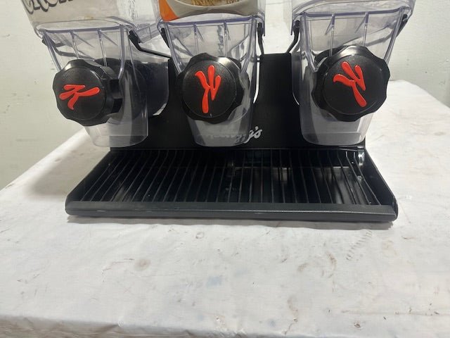 "KELLOG'S" COUNTER TOP TRIPLE CEREAL DISPENSER 17 1/4"H x 18 1/4"W x 13 1/4"D - Second Life - Equipment - collection_name
