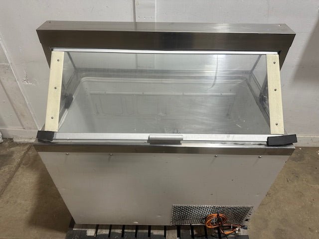KELVINATOR COMMERCIAL LIGHTED 51"H x 46 5/8"W ICE CREAM FREEZER/DISPLAY CABINET - Second Life - Equipment - collection_name