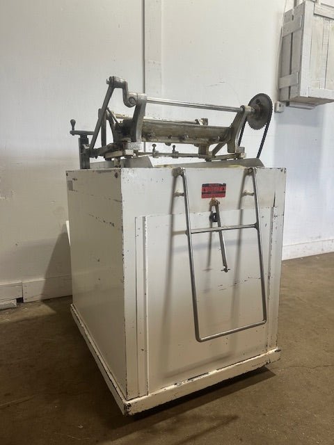 "KOOK - E - KING" CONVEYOR BASE CABINET FOR AUTO COOKIE CUTTER /DEPOSITOR MACHINE - Second Life - Equipment - collection_name