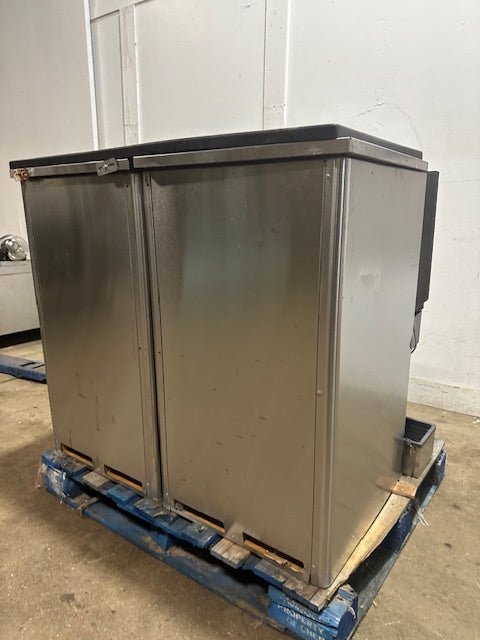 "LANCER FS22" SELECT FLAVOR SODA ICE BEVERAGE DISPENSER MACHINE 115V 1 PH - Second Life - Equipment - collection_name