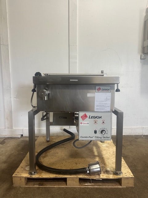 "LEGION CSG28 - 7" COMMERCIAL N GAS - FIRED TILTING SKILLET ,COMBI - PAN/BRAISING PAN - Second Life - Equipment - collection_name