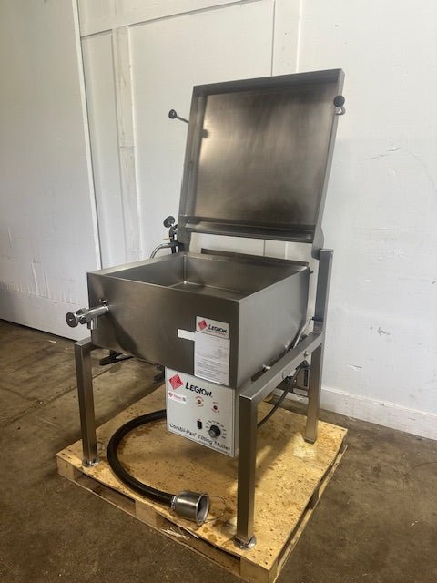 "LEGION CSG28 - 7" COMMERCIAL N GAS - FIRED TILTING SKILLET ,COMBI - PAN/BRAISING PAN - Second Life - Equipment - collection_name