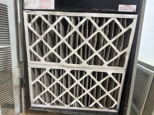 "LIEBERT CHALLENGER 3000" INDUSTRIAL WATER CHILLED AIR CONDITIONING UNIT, 460V - Second Life - Equipment - collection_name