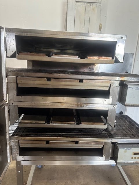 LINCOLN 1116 N GAS IMPINGER II EXPRESS FASTBAKE 18"W CONVEYOR 2 STACK PIZZA OVEN WITH STAND - Second Life - Equipment - collection_name