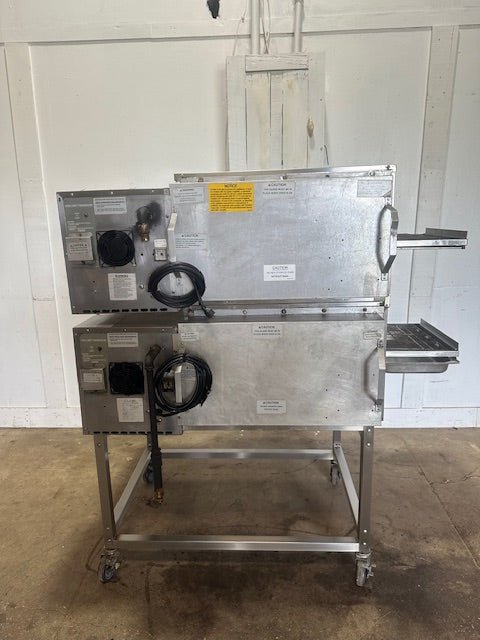 LINCOLN 1116 N GAS IMPINGER II EXPRESS FASTBAKE 18"W CONVEYOR 2 STACK PIZZA OVEN WITH STAND - Second Life - Equipment - collection_name