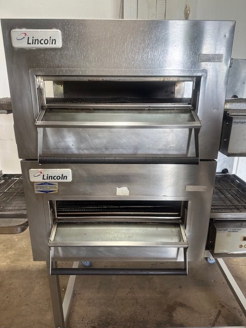 LINCOLN 1116 N GAS IMPINGER II EXPRESS FASTBAKE 18"W CONVEYOR 2 STACK PIZZA OVEN WITH STAND - Second Life - Equipment - collection_name