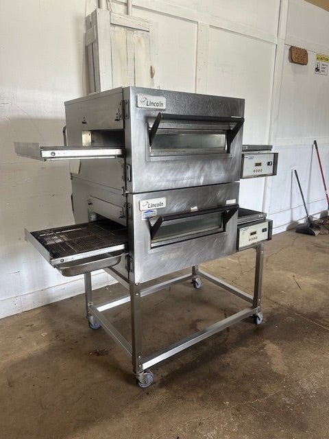 LINCOLN 1116 N GAS IMPINGER II EXPRESS FASTBAKE 18"W CONVEYOR 2 STACK PIZZA OVEN WITH STAND - Second Life - Equipment - collection_name