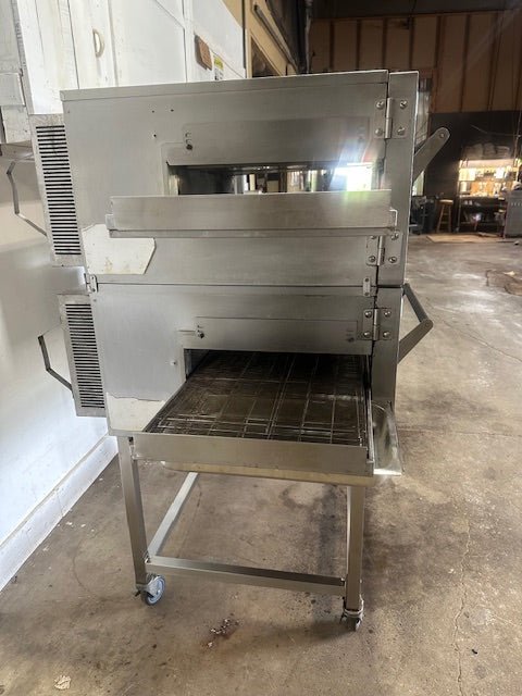 LINCOLN 1116 N GAS IMPINGER II EXPRESS FASTBAKE 18"W CONVEYOR 2 STACK PIZZA OVEN WITH STAND - Second Life - Equipment - collection_name