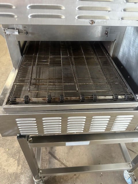 LINCOLN 1116 N GAS IMPINGER II EXPRESS FASTBAKE 18"W CONVEYOR 2 STACK PIZZA OVEN WITH STAND - Second Life - Equipment - collection_name