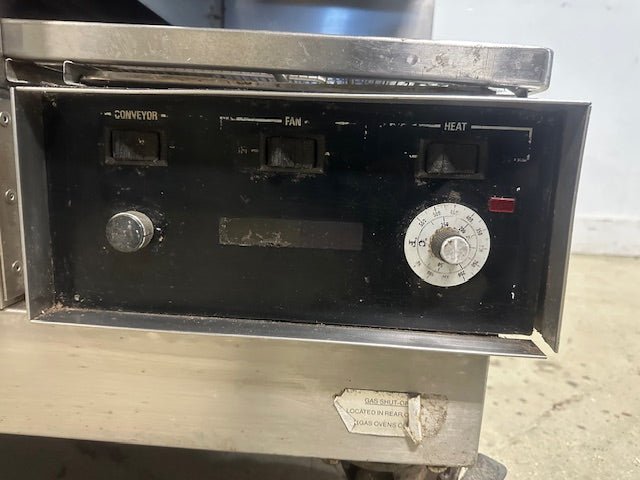 LINCOLN IMPINGER 1162 DOUBLE STACK 18"W 208v 3ph CONVEYOR PIZZA OVEN on CASTERS - Second Life - Equipment - collection_name