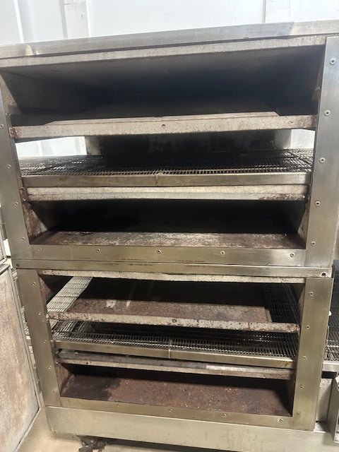 LINCOLN IMPINGER 1162 DOUBLE STACK 18"W 208v 3ph CONVEYOR PIZZA OVEN on CASTERS - Second Life - Equipment - collection_name