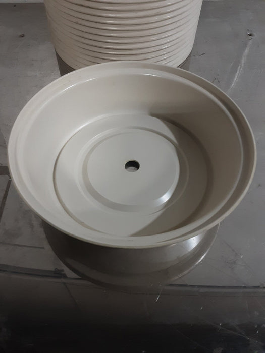 **LOT OF 10**COMMERCIAL STACKABLE 11" PLATE COVER DOMES 3"H 11 3/4"D - Second Life - Equipment - #collection_name#