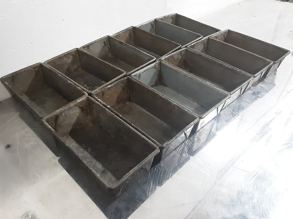 ***LOT OF 12***COMMERCIAL 2"H 4"W 8"D CAKE/BREAD LOAF BAKING PAN - Second Life - Equipment - #collection_name#