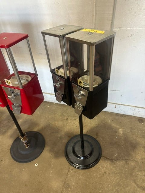 LOT OF 14,&nbsp; OAK&nbsp; Gumball Candy Vending machine ON STAND - Second Life-Equipment-collection_name