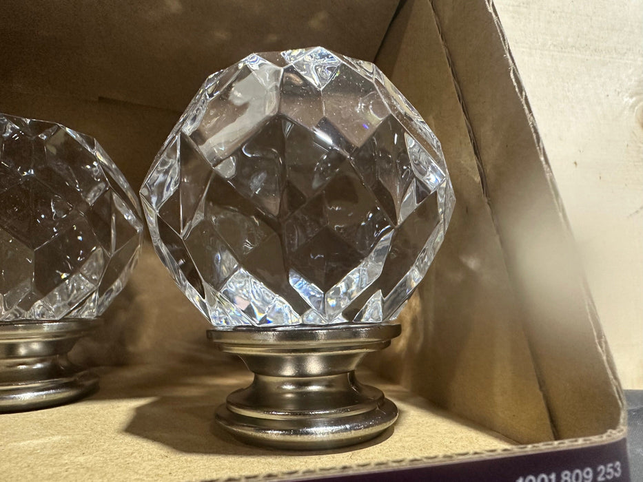 LOT OF 2 (4 PIECES) HOME DECORATORS COLLECTION CRYSTAL BN SET OF FINIALS - Second Life - Equipment - collection_name
