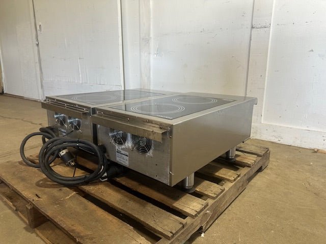 *LOT OF 2* "APW WYOTT IHP - 2" 208/240V 3PH COUNTERTOP HOT PLATE INDUCTION COOKER - Second Life - Equipment - collection_name