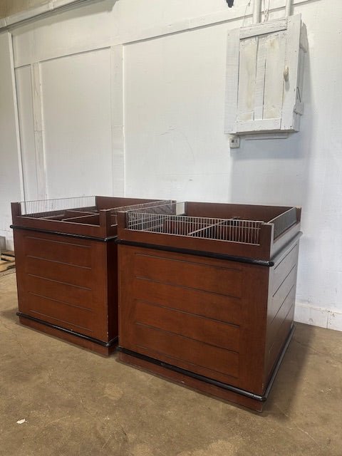 ***LOT OF 2*** CMS WOODEN PRODUCE BAKERY DRY FOOD DISPLAY UNIT ON CASTER - Second Life - Equipment - collection_name