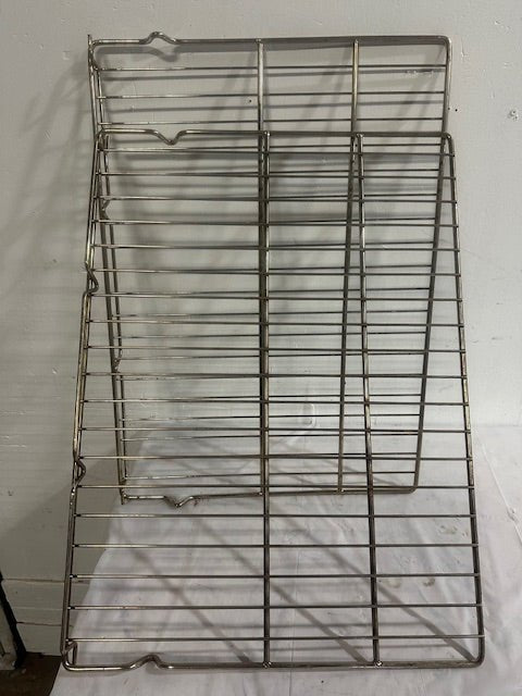 **LOT OF 2** "CPG ITEM - 351FEC100C ELECTRIC CONVECTION OVEN RACK - Second Life - Equipment - collection_name
