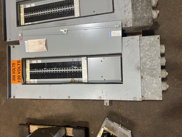LOT OF 2 CUTLER HAMMER WESTINGHOUSE POW - R - LINE C PRL1 PANELBOARD - Second Life - Equipment - collection_name