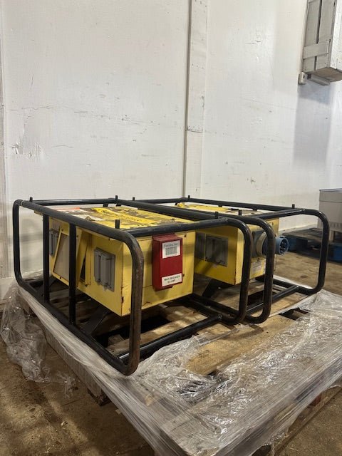 **LOT OF 2** Ericson 1068 magnum series power Distribution center, power box - Second Life - Equipment - collection_name