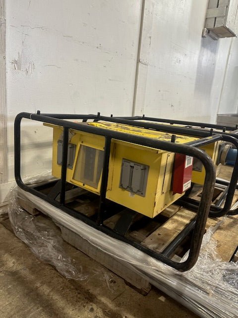 **LOT OF 2** Ericson 1068 magnum series power Distribution center, power box - Second Life - Equipment - collection_name