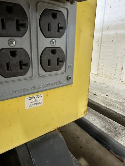 **LOT OF 2** Ericson 1068 magnum series power Distribution center, power box - Second Life - Equipment - collection_name