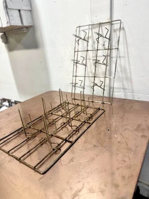 LOT OF 2 "HENNY PENNY OEM" CHICKEN ROTISSEIRE RACKS FOR SMART ROTISSEIRE OVEN - Second Life - Equipment - collection_name