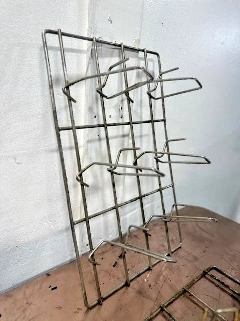 LOT OF 2 "HENNY PENNY OEM" CHICKEN ROTISSEIRE RACKS FOR SMART ROTISSEIRE OVEN - Second Life - Equipment - collection_name
