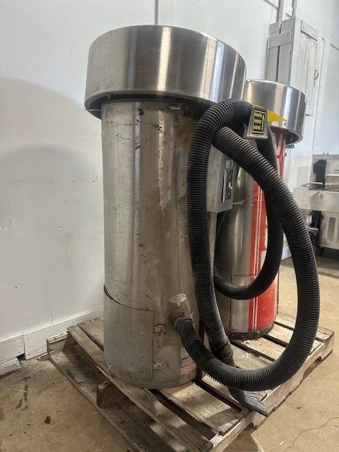 LOT OF 2 J.E. ADAMS 8074 COMMERCIAL CAR WASH VACUUMS - Second Life - Equipment - collection_name