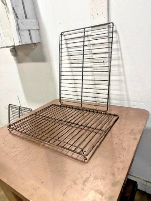 *LOT OF 2* OEM IMPERIAL, VULCAN, BLODGETT CONVECTION OVEN RACKS 25 - 7/8"x 19"D - Second Life - Equipment - collection_name