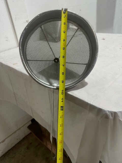 *LOT OF 2* VOLLRATH 18 - 8 STAINLESS STEEL HANDHELD STRAINERS with HANDLES - Second Life - Equipment - collection_name