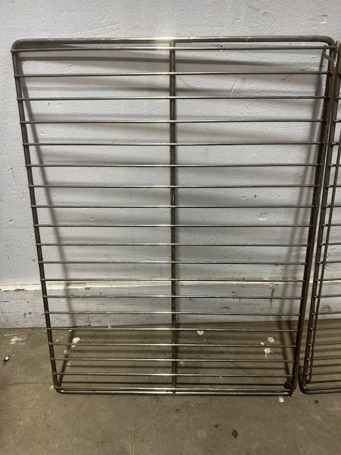 **LOT OF 2** "VULCAN MODEL SG1010T NATURAL GAS CONVECTION OVEN RACK - Second Life - Equipment - collection_name