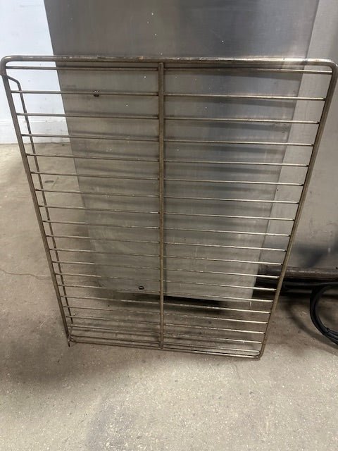 **LOT OF 2** "VULCAN MODEL SG1010T NATURAL GAS CONVECTION OVEN RACK - Second Life - Equipment - collection_name
