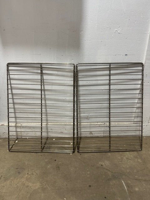 **LOT OF 2** "VULCAN MODEL SG1010T NATURAL GAS CONVECTION OVEN RACK - Second Life - Equipment - collection_name