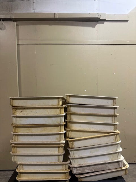 **LOT OF 20** WINCO/CHEF'S SUPREME STACK - ABLE DURABLE PROOFING PANS, 1 WITH COVER - Bargains R Ours - #collection_name#