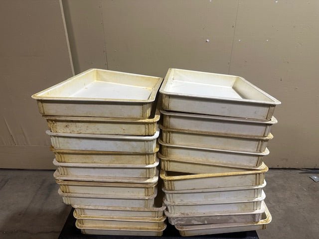 **LOT OF 20** WINCO/CHEF'S SUPREME STACK - ABLE DURABLE PROOFING PANS, 1 WITH COVER - Bargains R Ours - #collection_name#