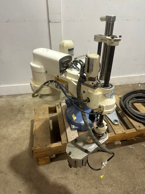 **LOT OF 2**"DENSO HM - 4A854M" H.D INDUSTRIAL ROBOT&nbsp; ARM - Second Life - Equipment - collection_name