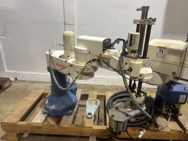 **LOT OF 2**"DENSO HM - 4A854M" H.D INDUSTRIAL ROBOT&nbsp; ARM - Second Life - Equipment - collection_name
