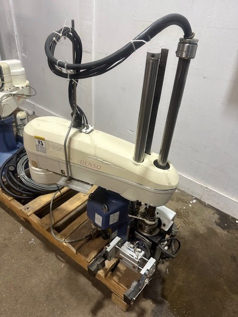**LOT OF 2**"DENSO HM - 4A854M" H.D INDUSTRIAL ROBOT&nbsp; ARM - Second Life - Equipment - collection_name