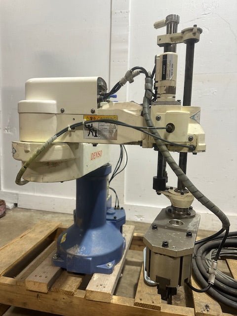 **LOT OF 2**"DENSO HM - 4A854M" H.D INDUSTRIAL ROBOT&nbsp; ARM - Second Life - Equipment - collection_name