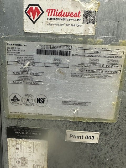 LOT OF 2*PITCO MODEL 35C+ 40D N GAS COMMERCIAL DEEP FRYER ON CASTER 35 40LBS - Second Life - Equipment - collection_name