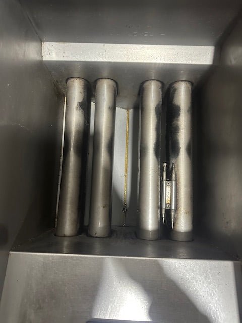 LOT OF 2*PITCO MODEL 35C+ 40D N GAS COMMERCIAL DEEP FRYER ON CASTER 35 40LBS - Second Life - Equipment - collection_name