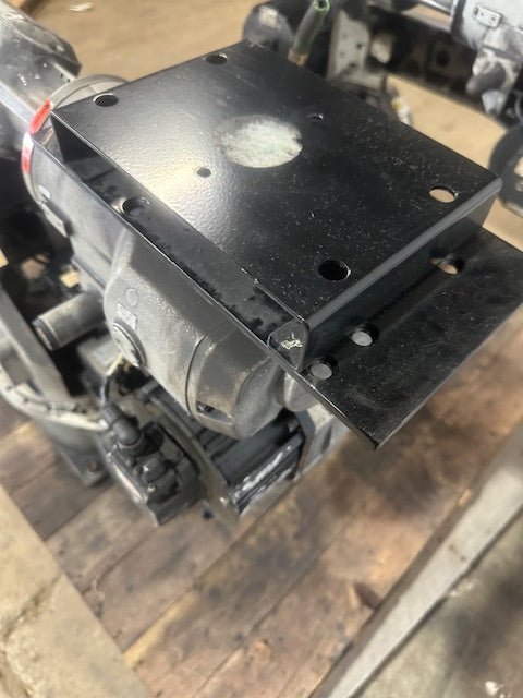 ***LOT OF 2***"YASKAWA MOTOMAN"SSF 2000 YR - SSF6 - A00 H.D INDUSTRIAL ROBOTIC ARM (MASS 130KG) - Second Life - Equipment - collection_name