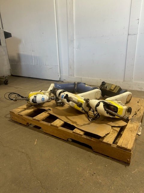 LOT OF 3 DENSO HS - 45552M INDUSTRIAL ROBOT ARM, 5KG/11 LB; 550MM/21.6IN, 4 - AXIS - Second Life - Equipment - collection_name
