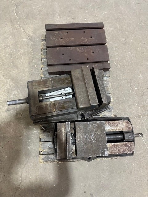 **LOT OF 3** PALMGREN MACHINIST VISE 8", 6" MACHINIST VISE & 14X12X2 T SLOT PLATE - Bargains R Ours - #collection_name#